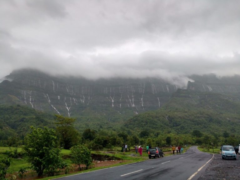 Travel Destinations in Maharashtra: Malshej Ghat